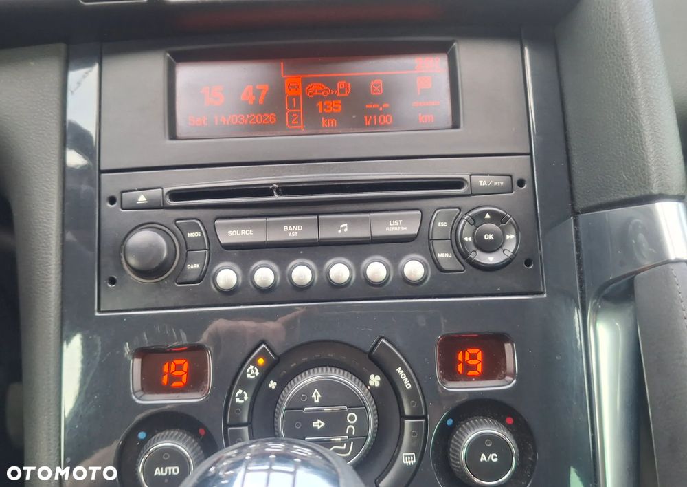 Peugeot 3008 1.6 HDi Premium - 21