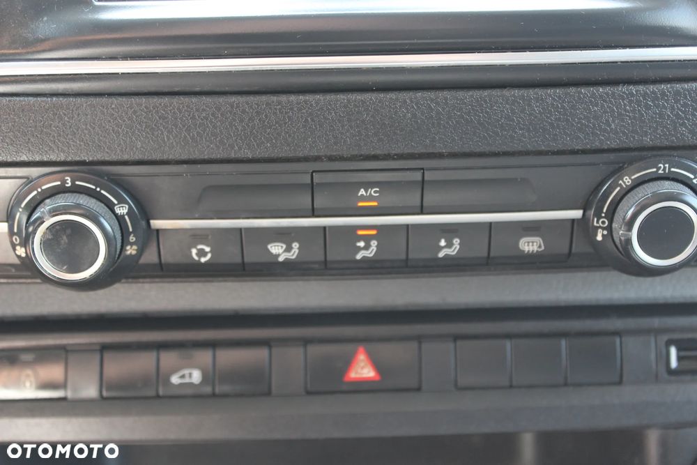 Opel Vivaro - 31