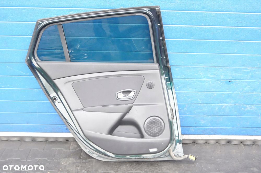 RENAULT MEGANE III DRZWI LEWY TYŁ LEWE TYLNE KOMBI - 9