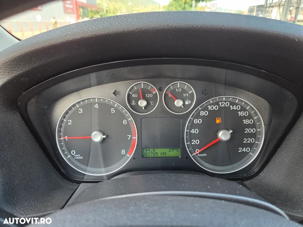 Ford Focus - 16