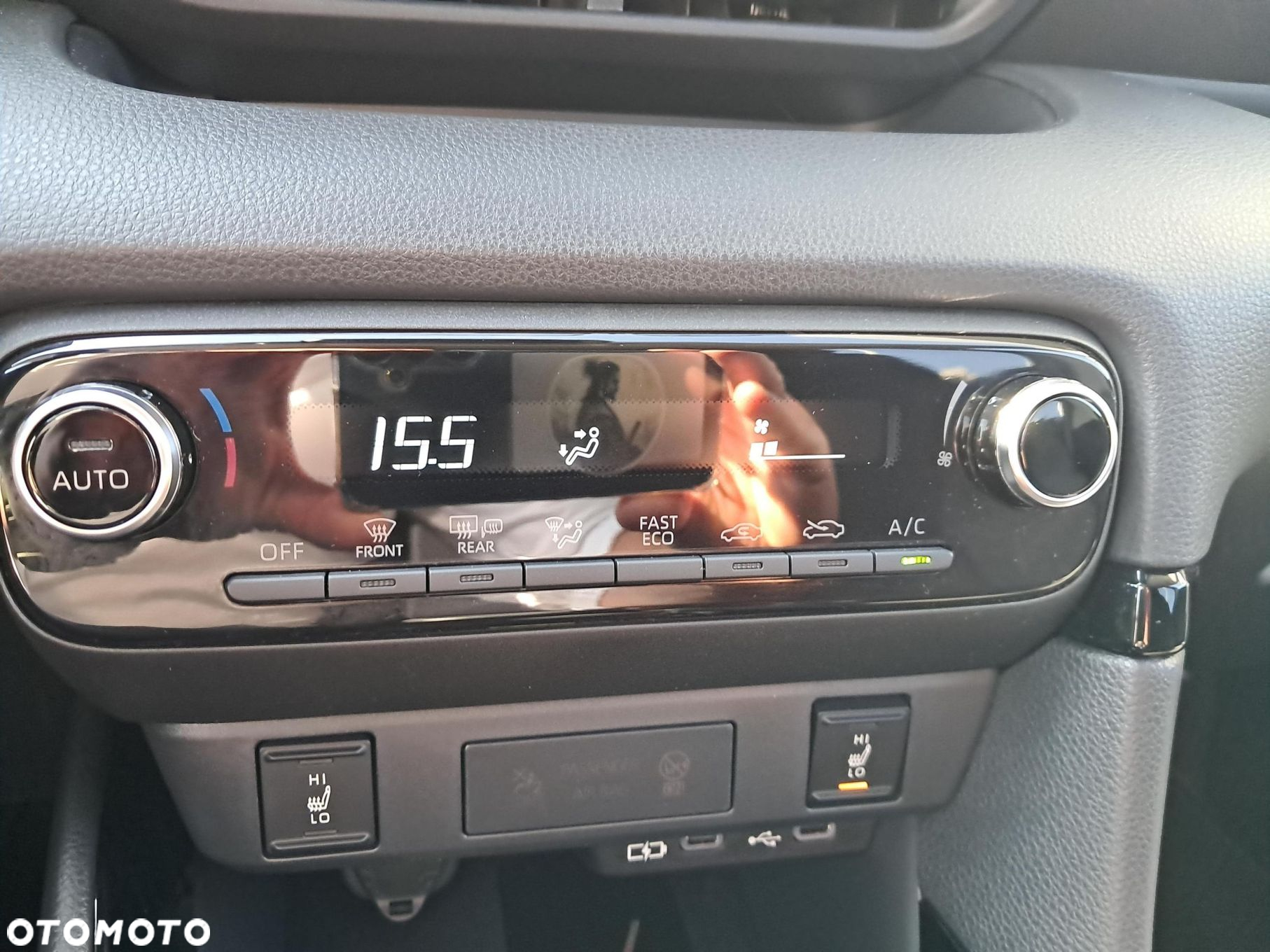Toyota Yaris Hybrid 1.5 Style - 21