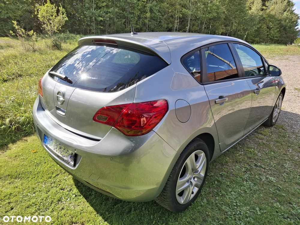 Opel Astra 1.4 Innovation - 12