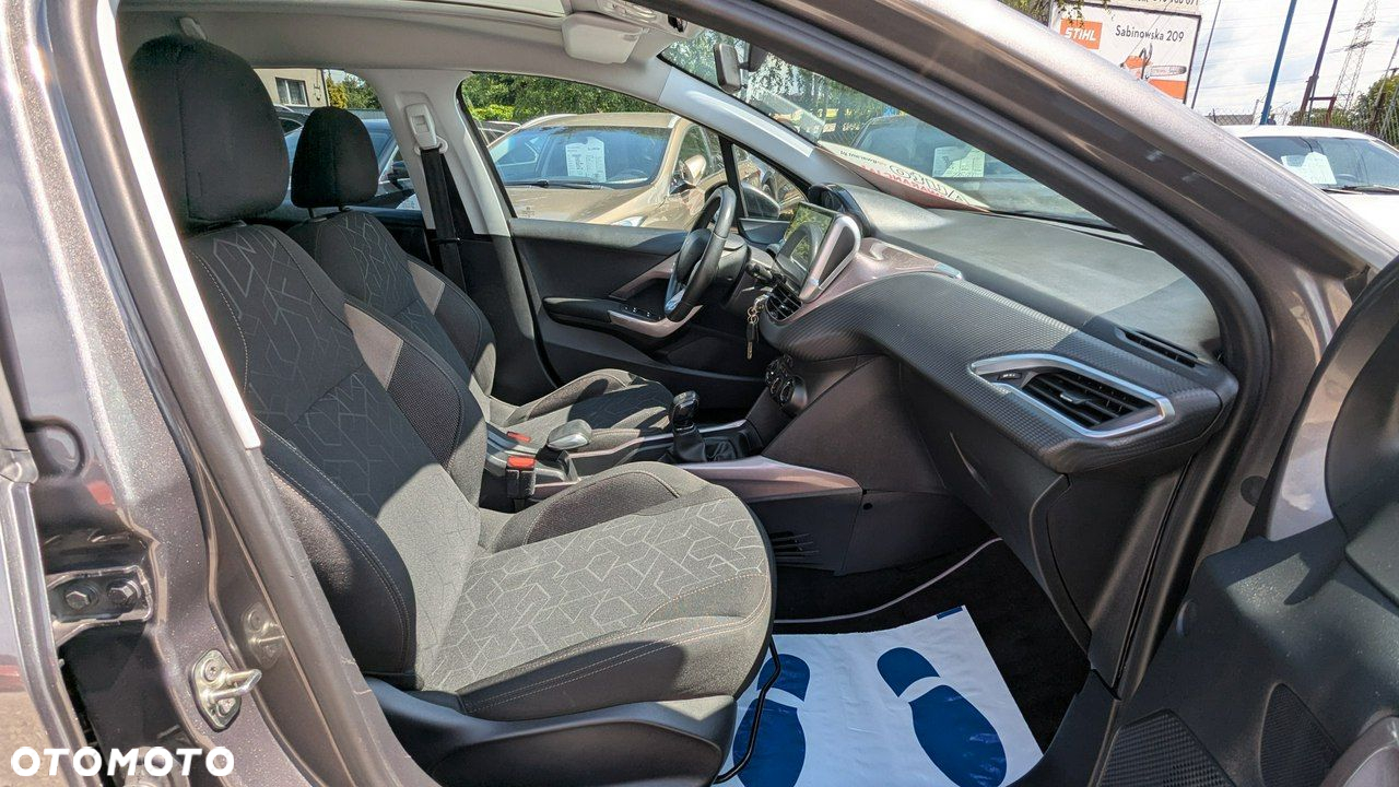 Peugeot 2008 - 17