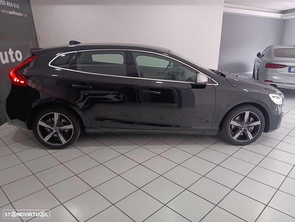 Volvo V40 2.0 D3 R-Design - 5
