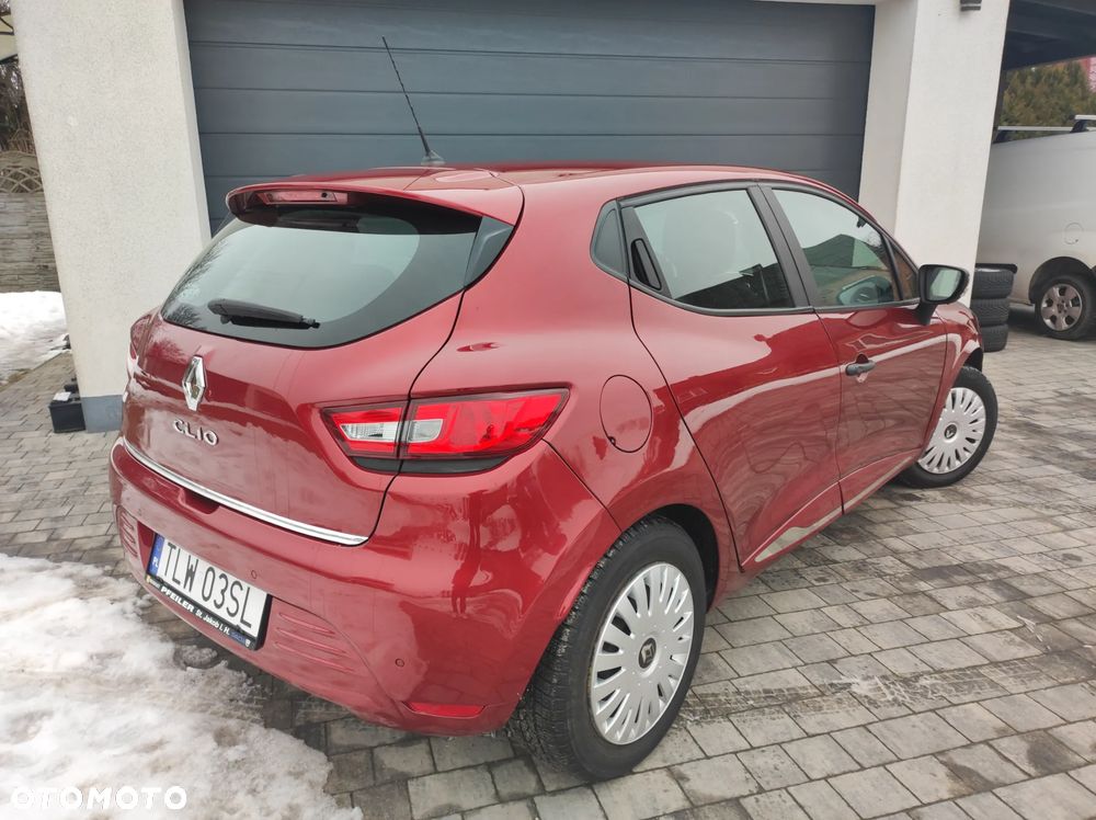Renault Clio - 17