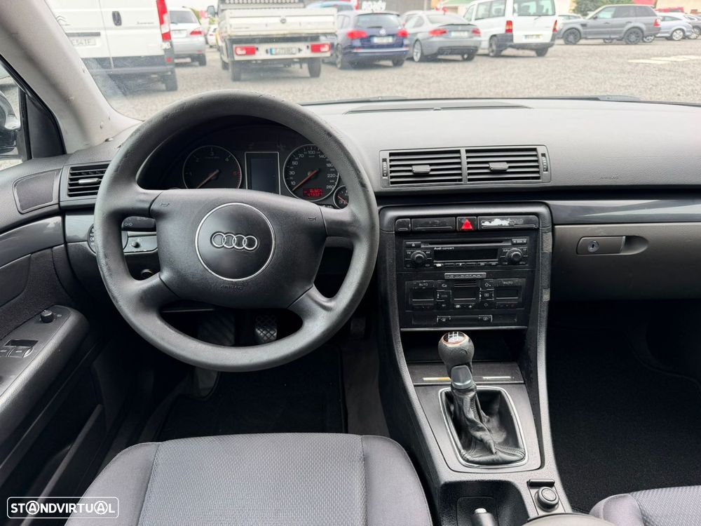 Audi A4 Avant 1.9 TDI m5 Sport - 8
