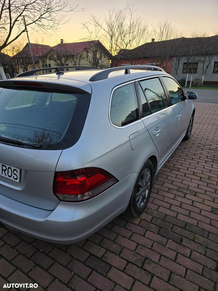 Volkswagen Golf - 5