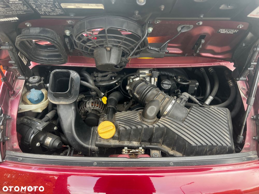 Porsche 911 Carrera 4 Cabrio - 20