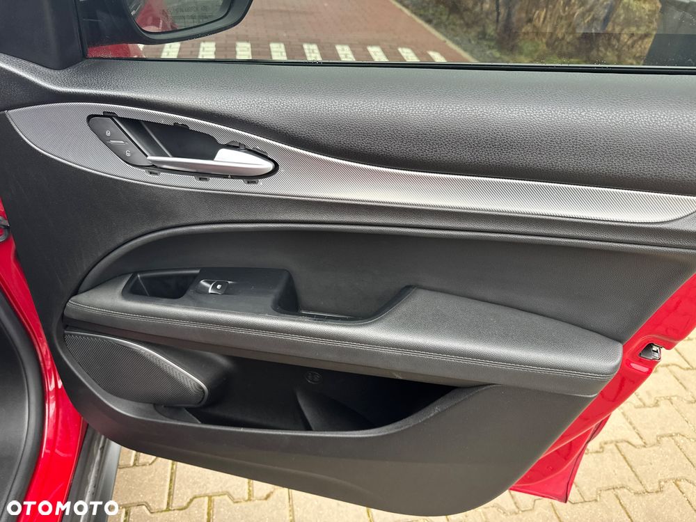 Alfa Romeo Stelvio 2.0 Turbo 16V AT8-Q4 Super - 28