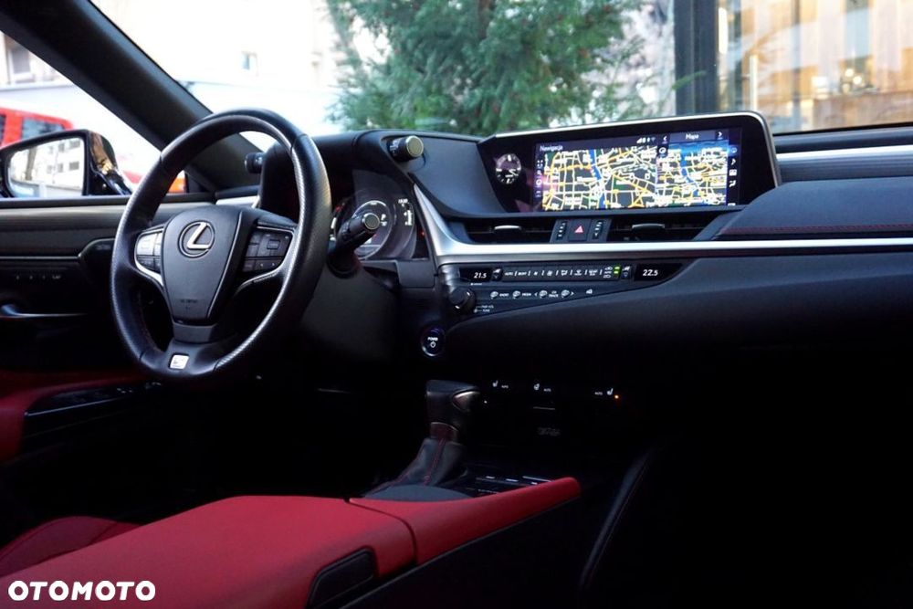Lexus ES 300h F Sport - 21