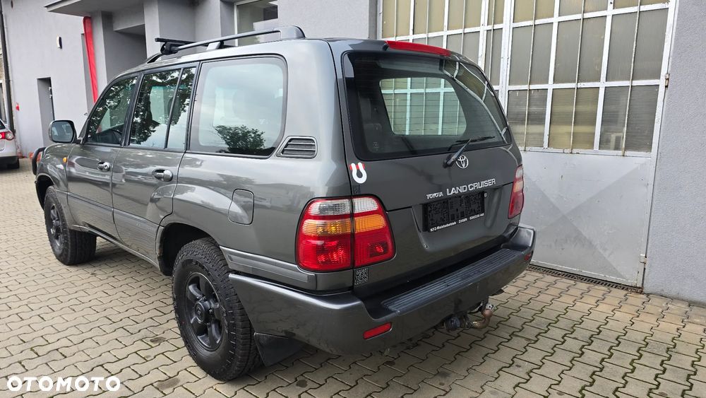 Toyota Land Cruiser 100 Automatik - 25