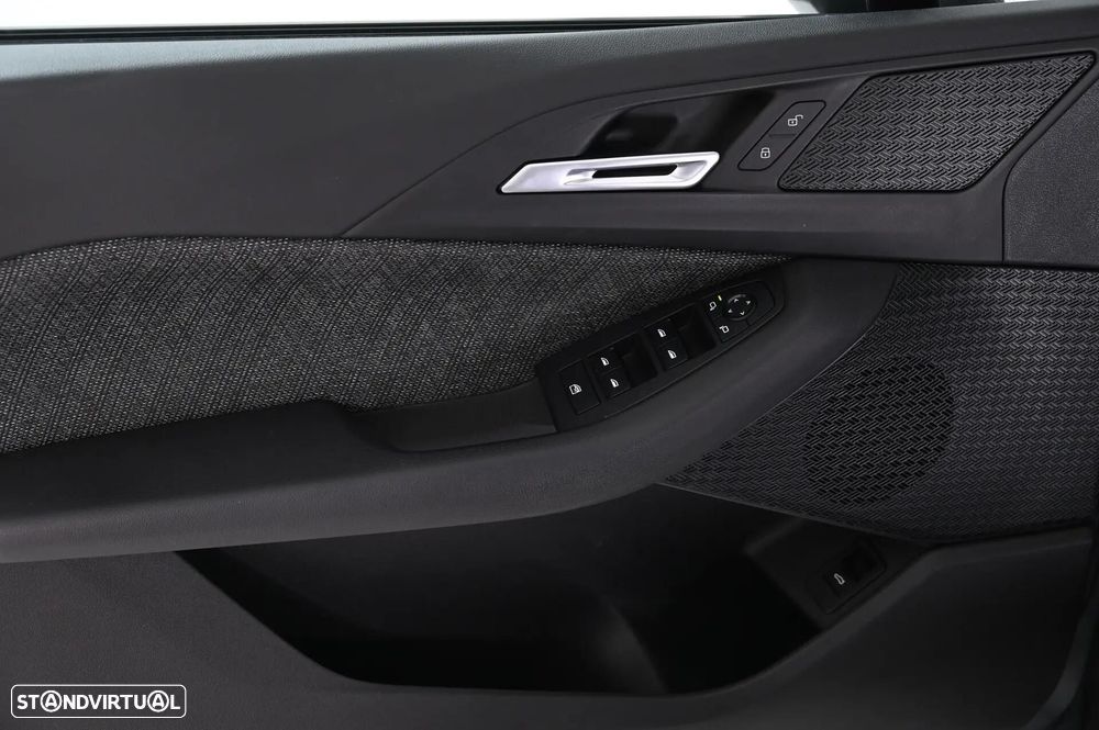BMW 218 Active Tourer d Advantage Auto - 28