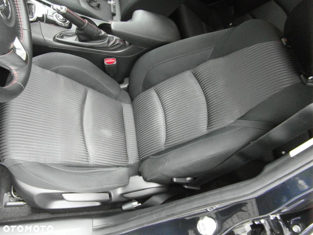Mazda 3 SKYACTIV-G 120 Urban Limited - 16