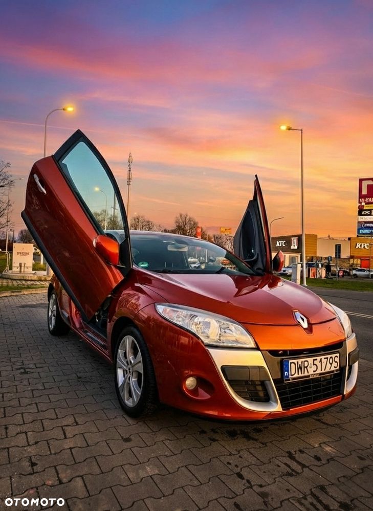 Renault Megane 1.6 16V Confort Dynamique - 1