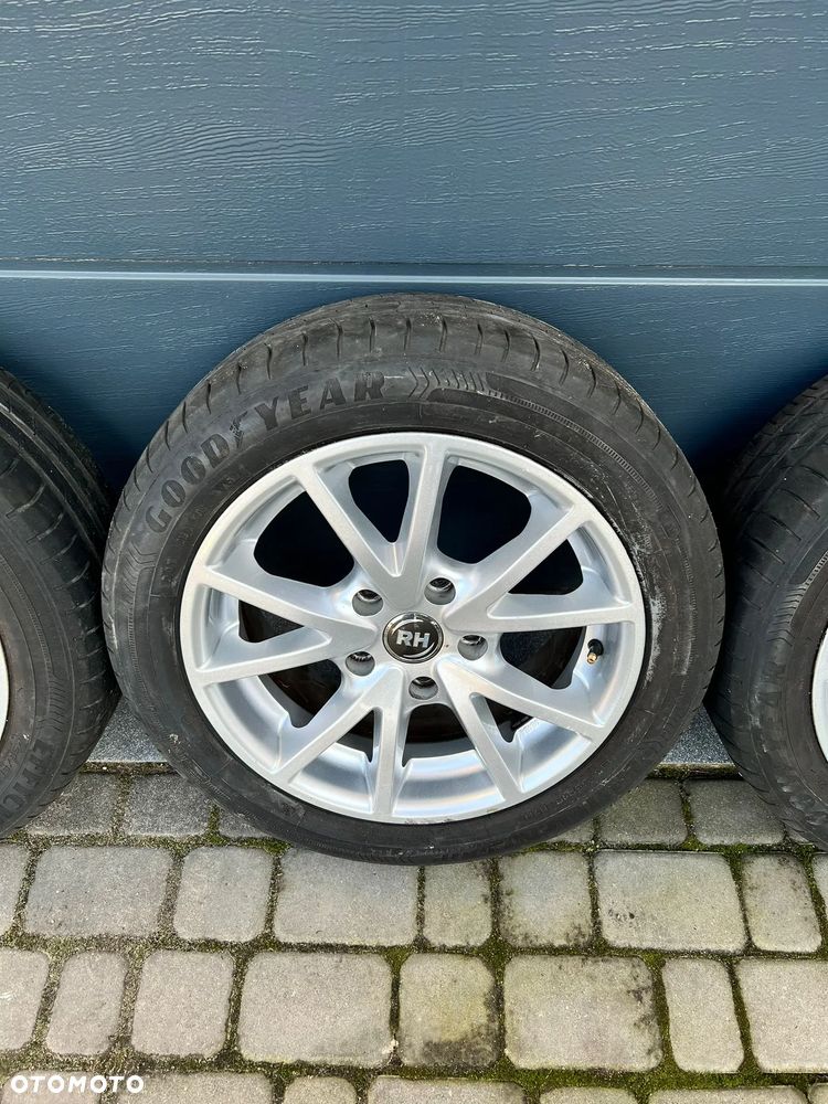 Felgi aluminiowe z oponami 195/55/16 do BMW 116 - 3
