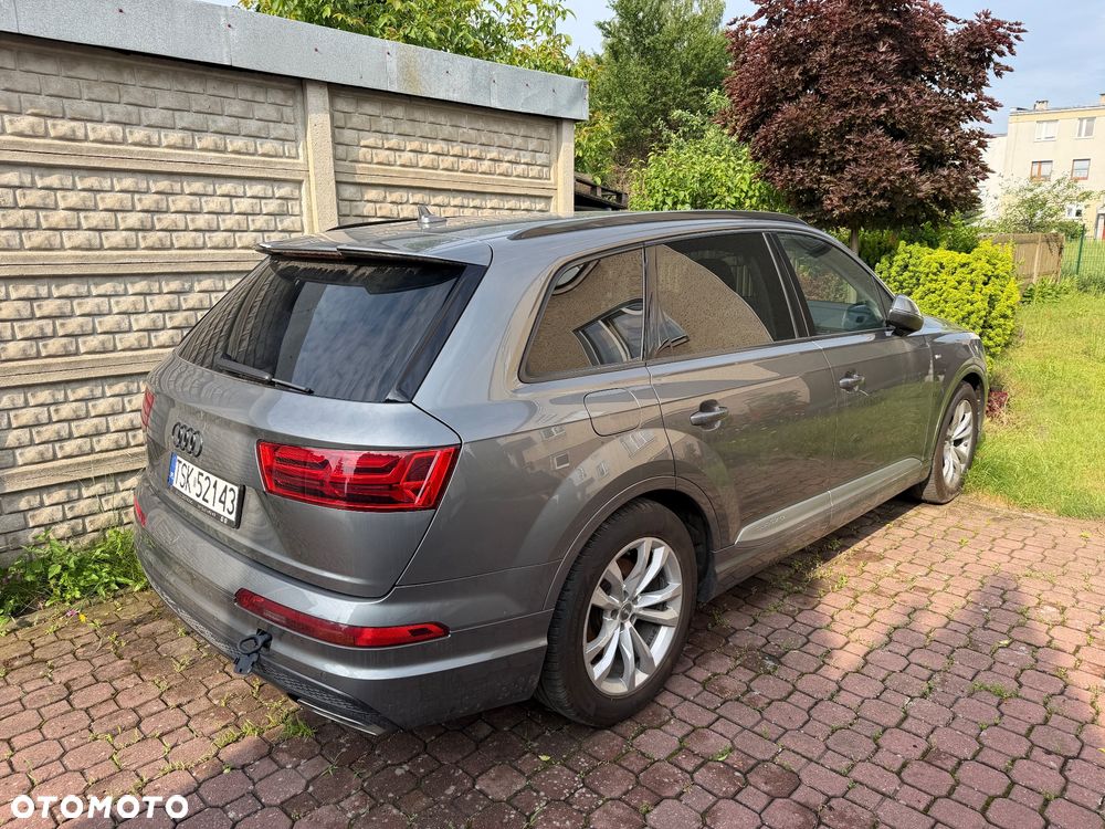 Audi Q7 - 4