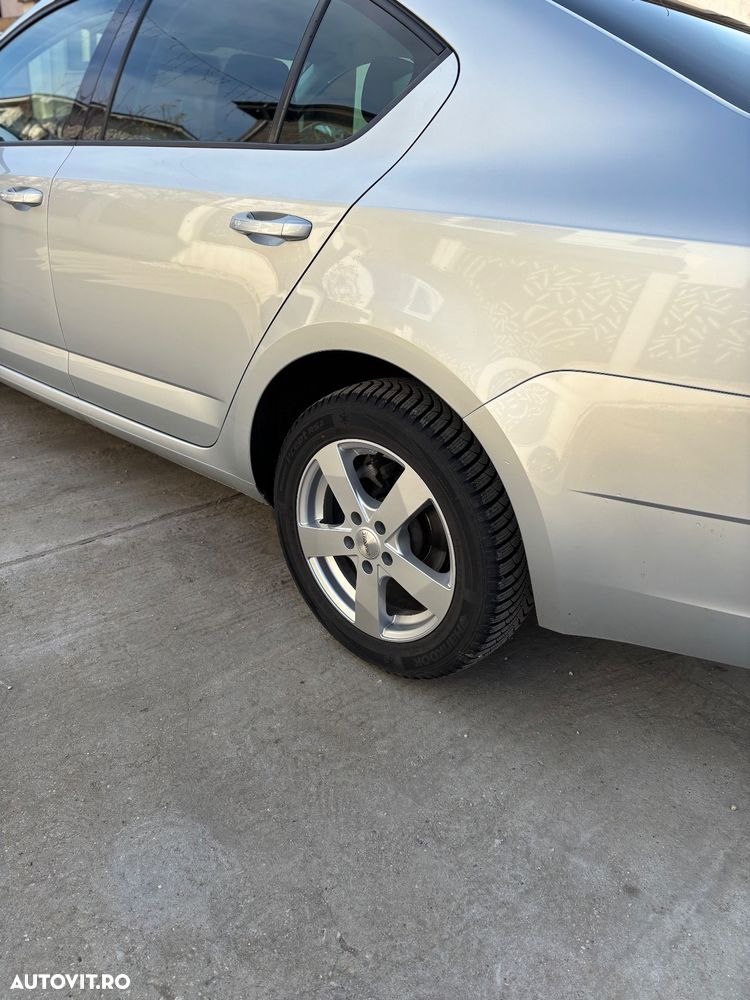 Skoda Octavia - 14