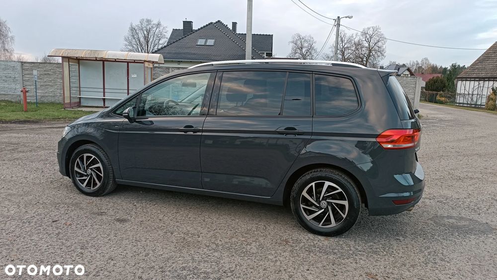 Volkswagen Touran 2.0 TDI SCR Join - 11