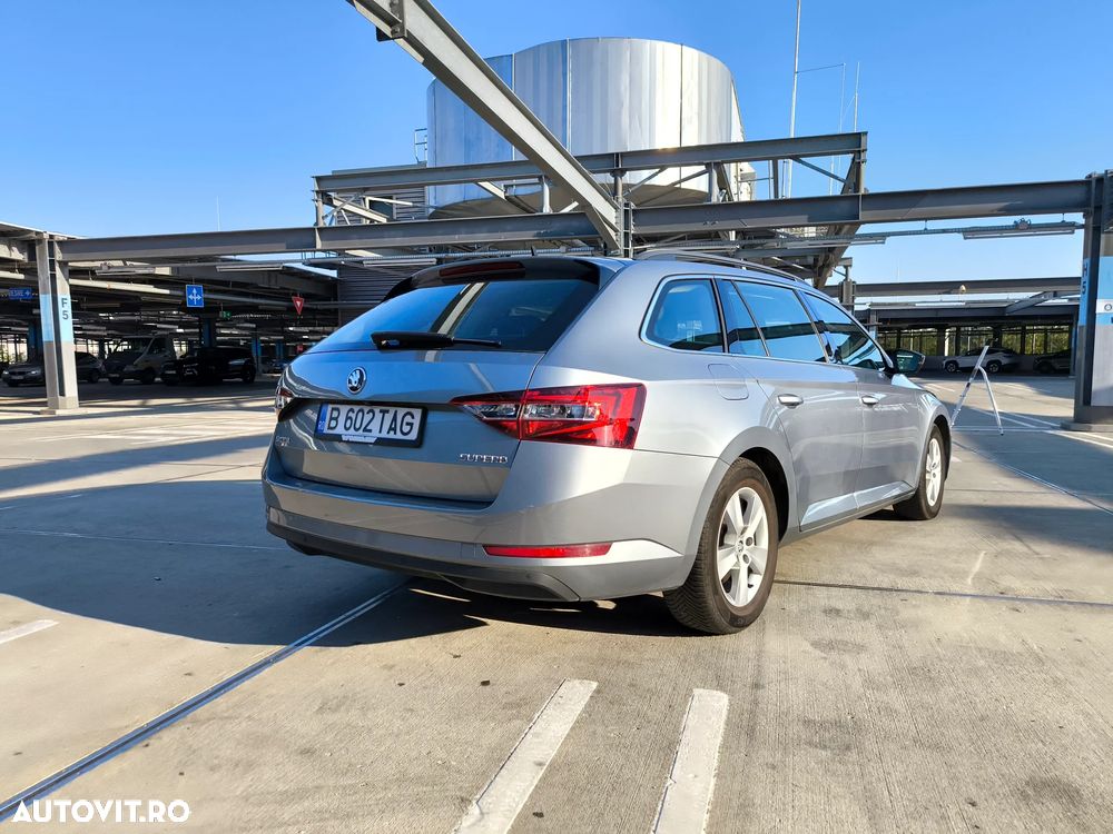 Skoda Superb 1.6 TDI Ambition - 5