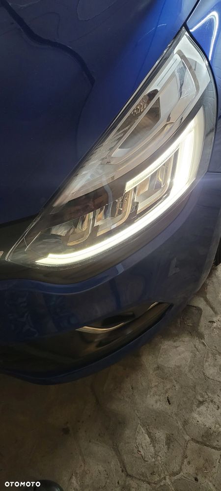 Renault Clio - 10