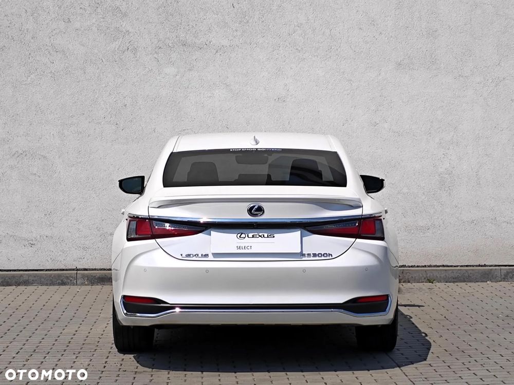 Lexus ES 300h Business Edition - 9