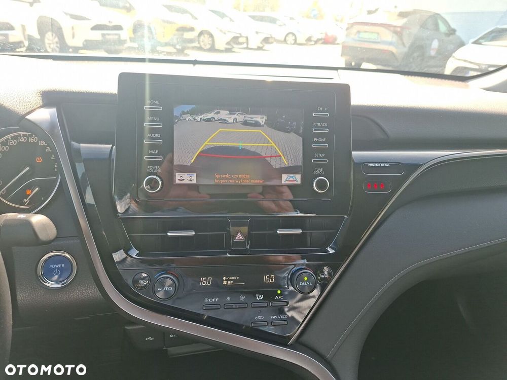 Toyota Camry 2.5 Hybrid Comfort CVT - 19