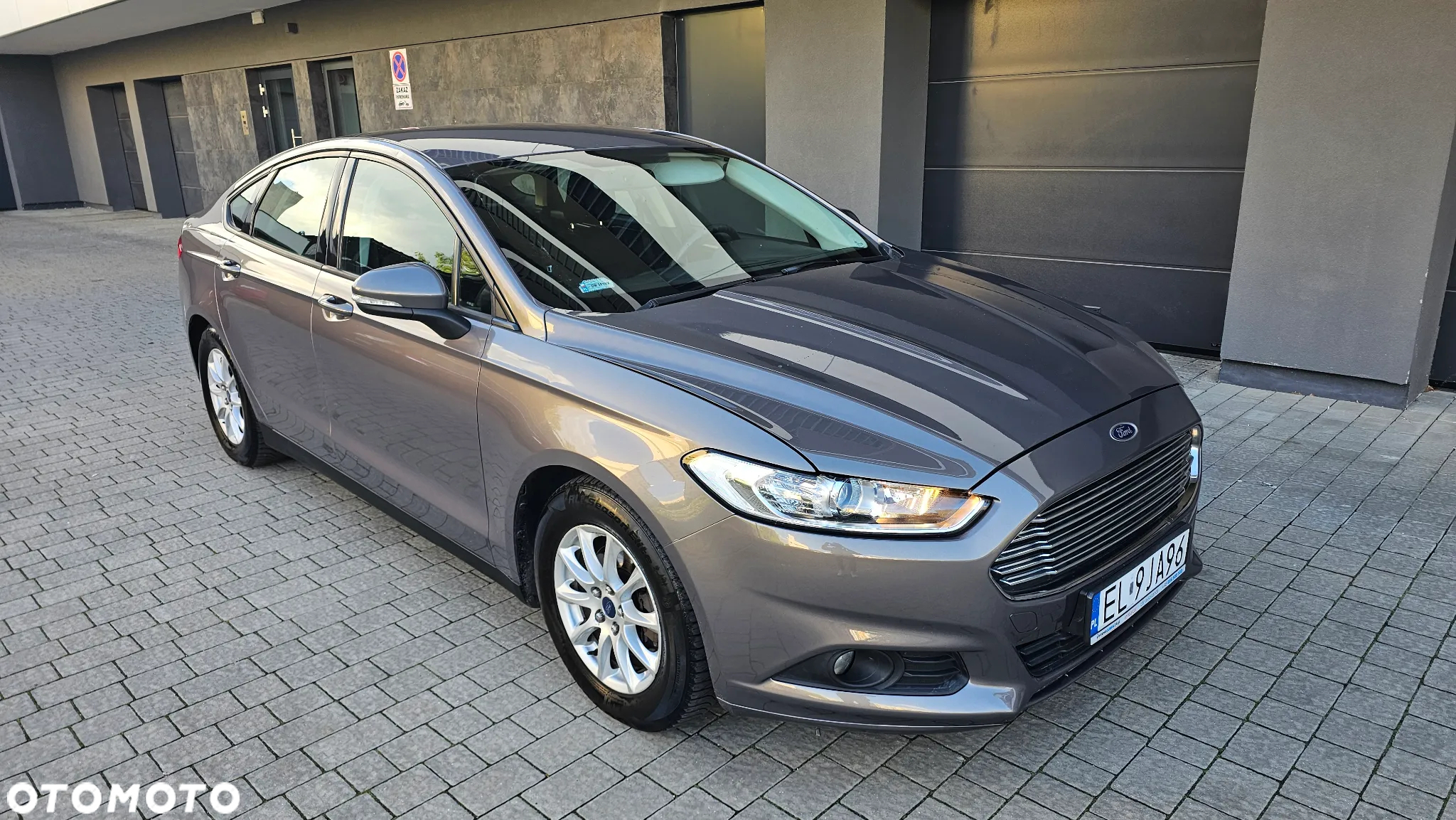 Ford Mondeo 1.5 EcoBoost Ambiente - 2
