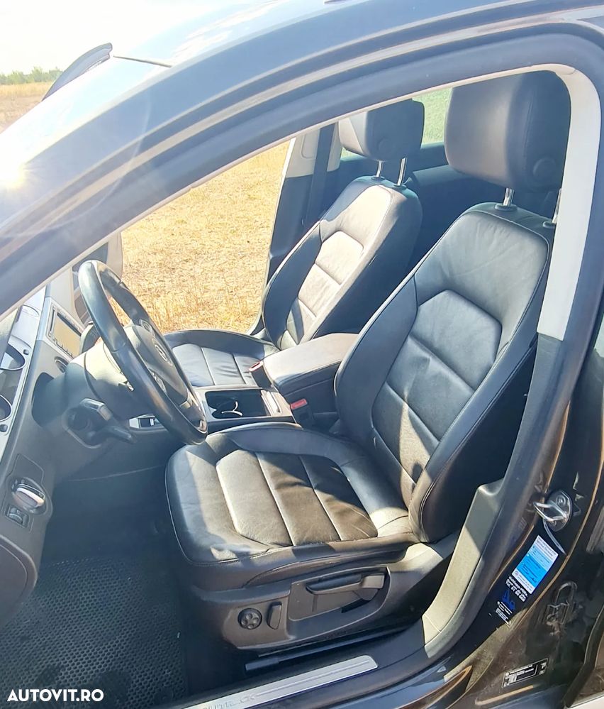 Volkswagen Passat Alltrack 2.0 TDI 4Motion BMT - 11