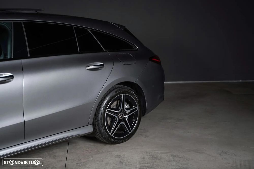 Mercedes-Benz CLA 250 e Shooting Brake AMG Line - 12