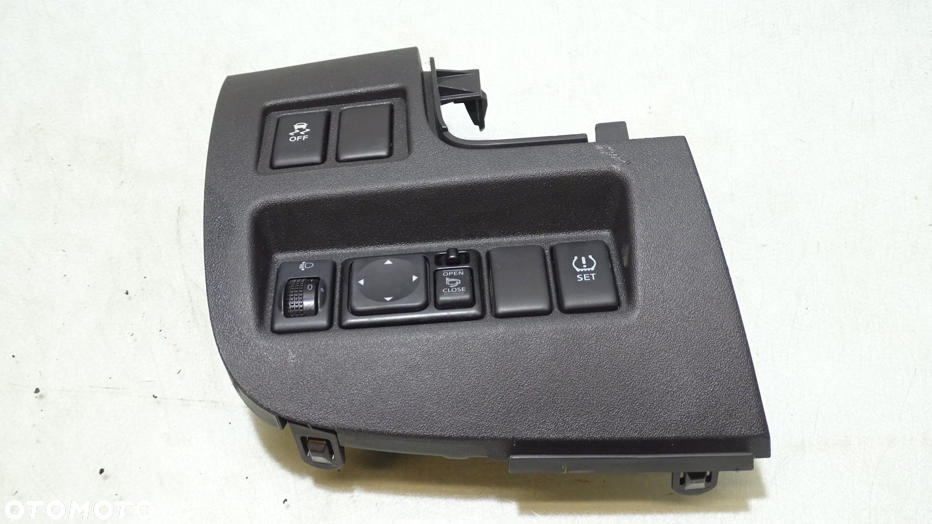 PANEL STEROWANIA LUSTEREK NISSAN MICRA K13 684853HP0 - 1