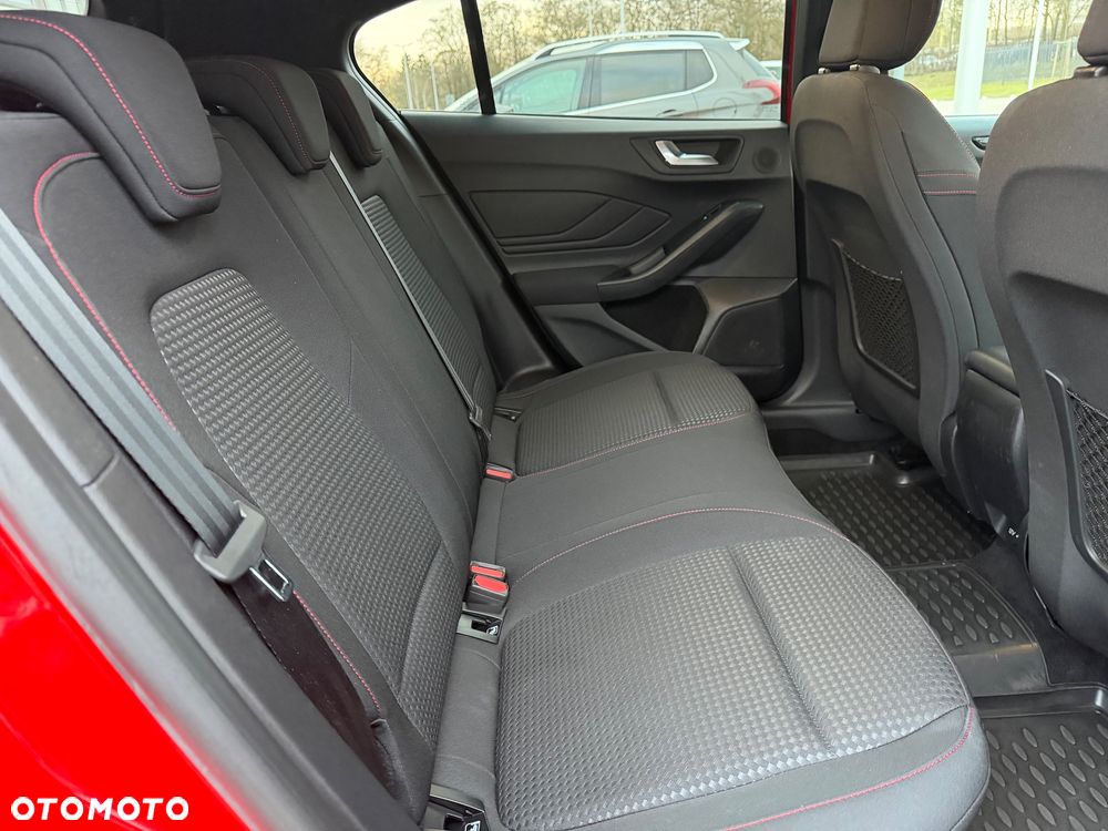 Ford Focus 1.0 EcoBoost ST-Line Red ASS - 17