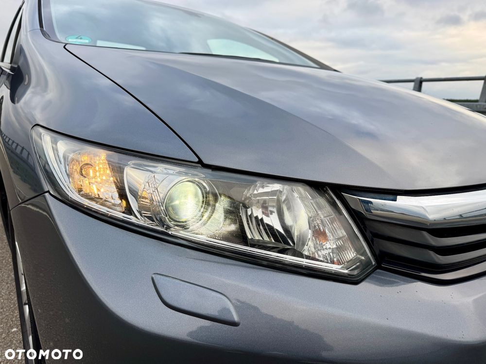 Honda Civic 1.8 Executive i-SHIFT - 11