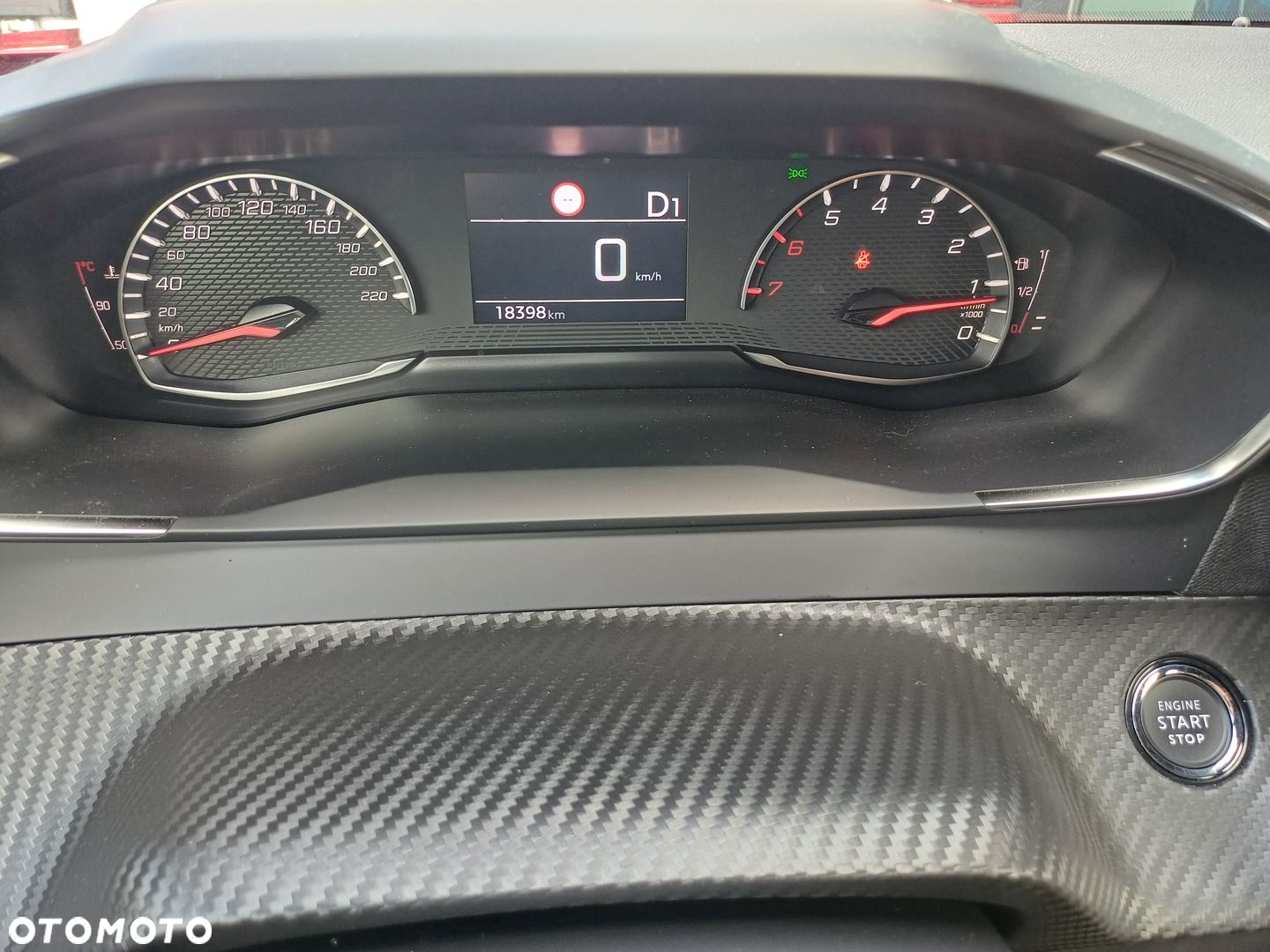Peugeot 2008 1.2 PureTech Allure Pack S&S EAT8 - 29