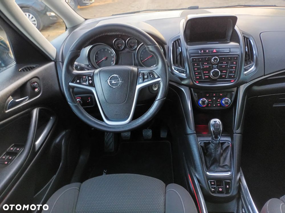 Opel Zafira Tourer 1.4 Turbo Innovation - 15