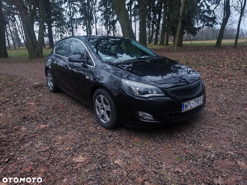Opel Astra 1.6 T Cosmo - 3