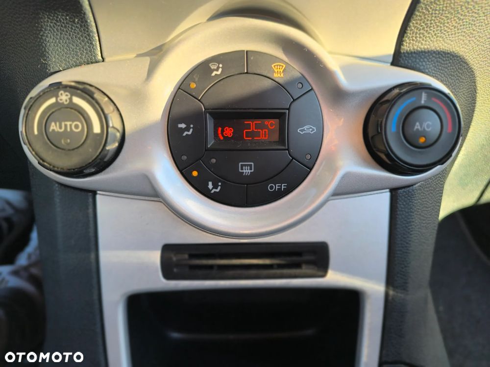 Ford Fiesta - 6