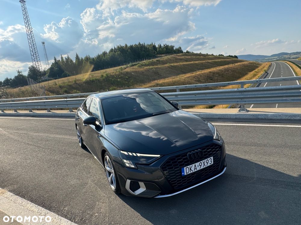 Audi A3 Limousine 35 TFSI S tronic S line - 1