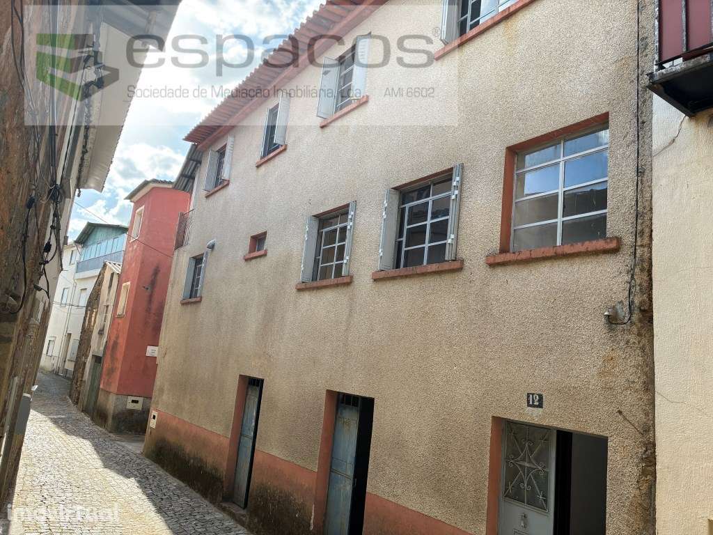 Moradia em São Martinho - Grande imagem: 2/35