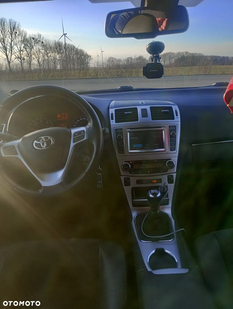 Toyota Avensis 2.0 D-4D Style - 5