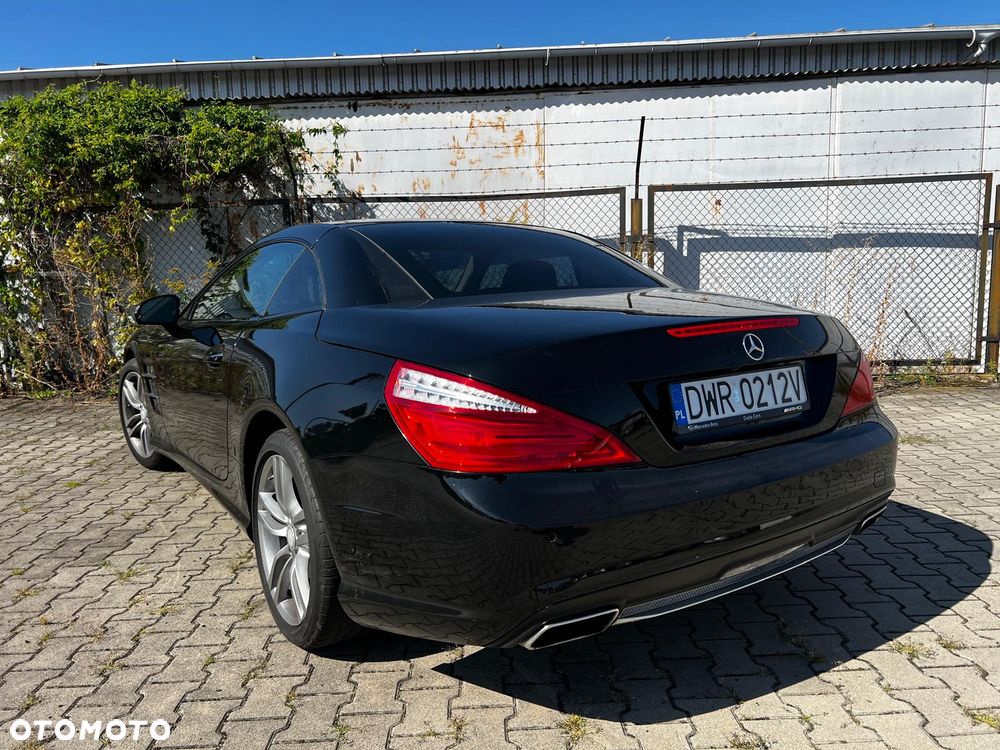 Mercedes-Benz SL - 15