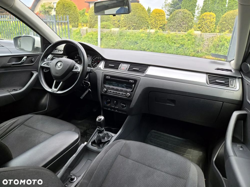 Skoda RAPID 1.2 Ambition Max - 6