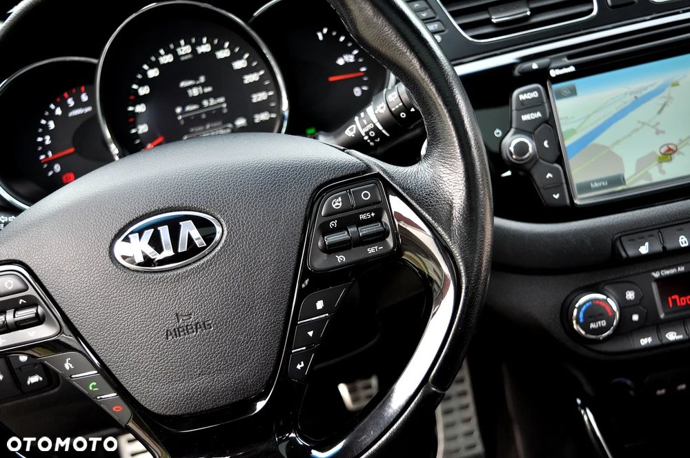 Kia Ceed 1.6 CRDi 128 Platinum Edition - 29