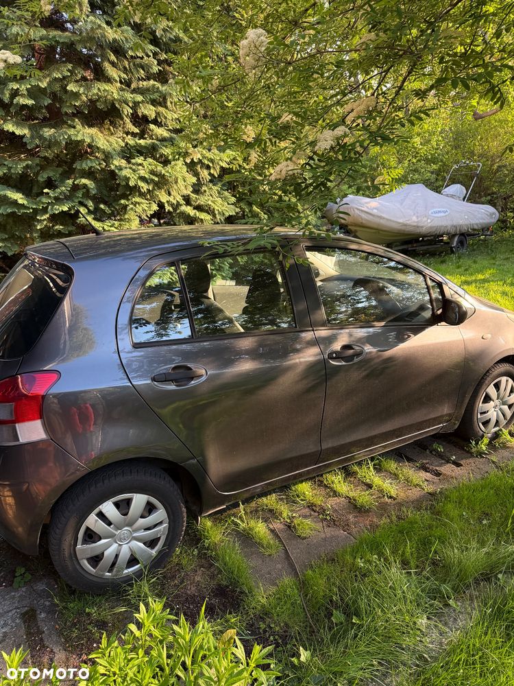 Toyota Yaris 1.0 Luna - 1