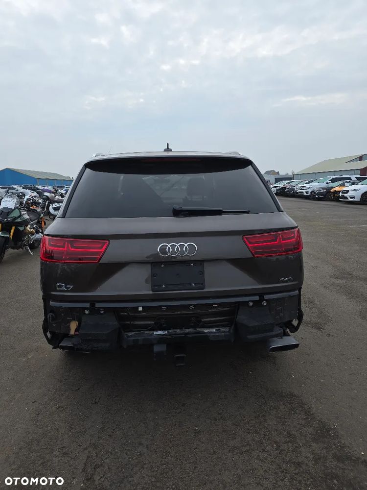 Audi Q7 3.0 TFSI Quattro Tiptronic - 29