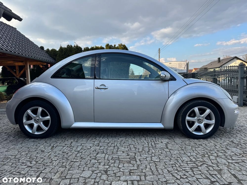 Volkswagen New Beetle 1.6 Arte - 4
