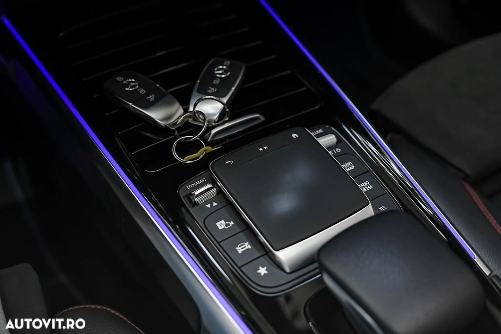 Mercedes-Benz GLB 200 7G-DCT AMG Line - 27