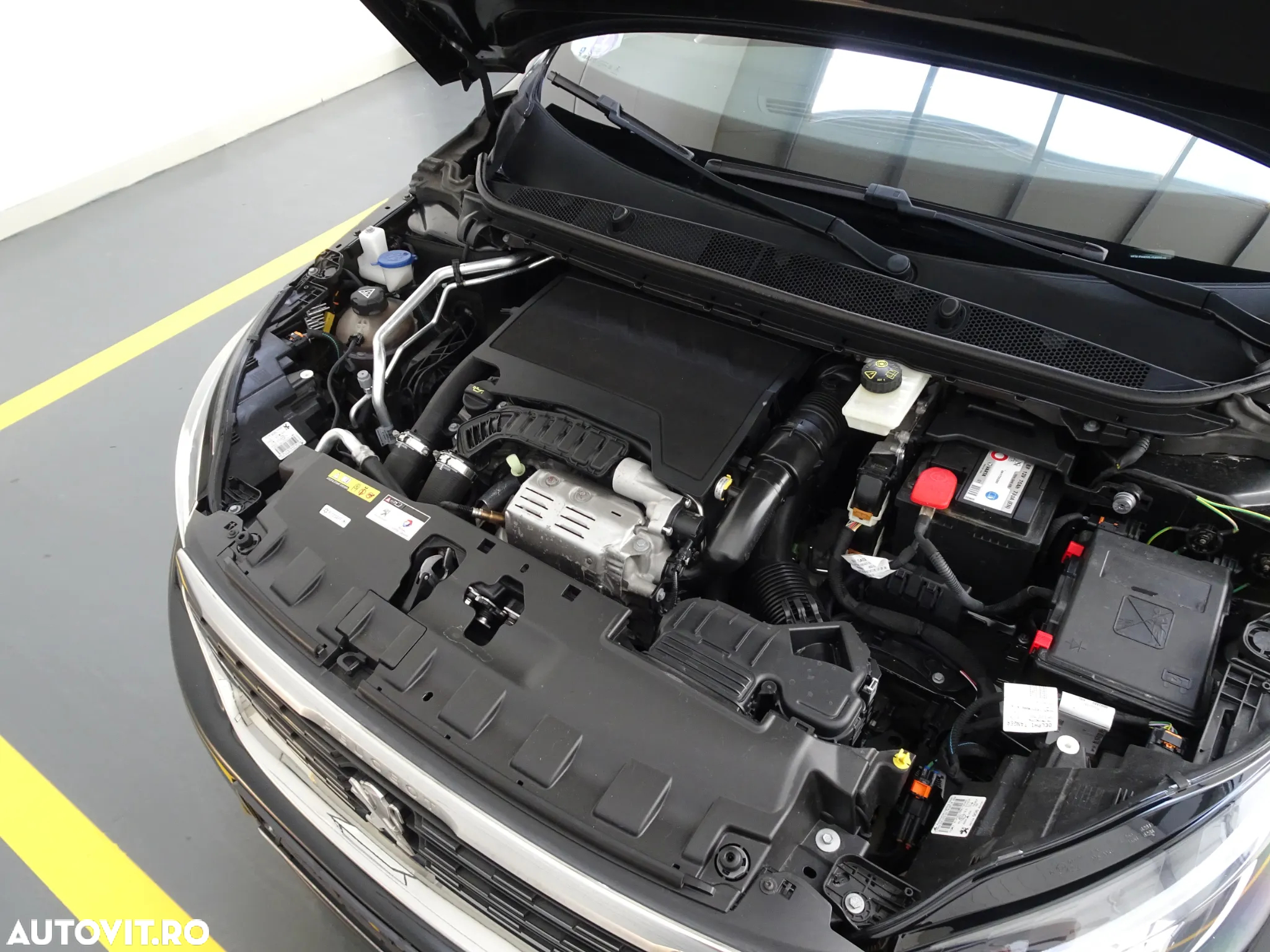 Peugeot 308 PureTech 130 GPF EAT8 Stop & Start Tech Edition - 26