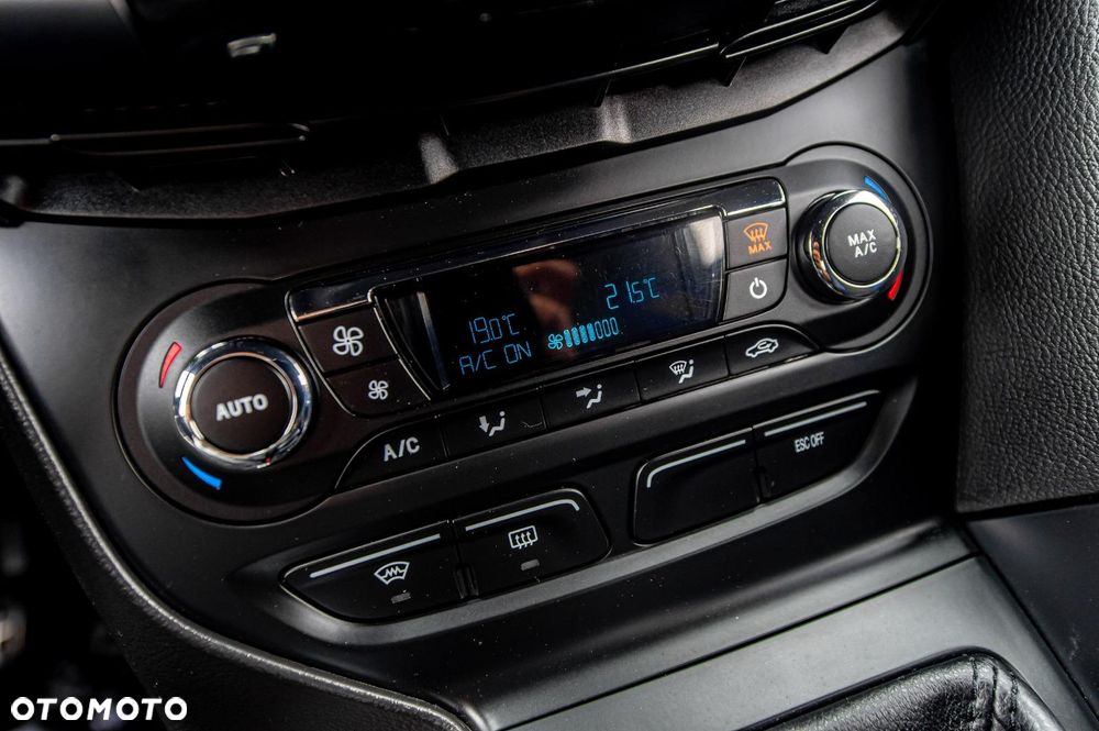 Ford Focus - 36