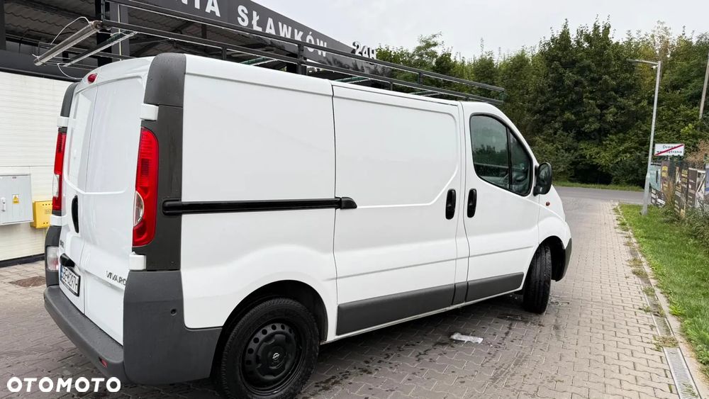 Opel Vivaro - 4