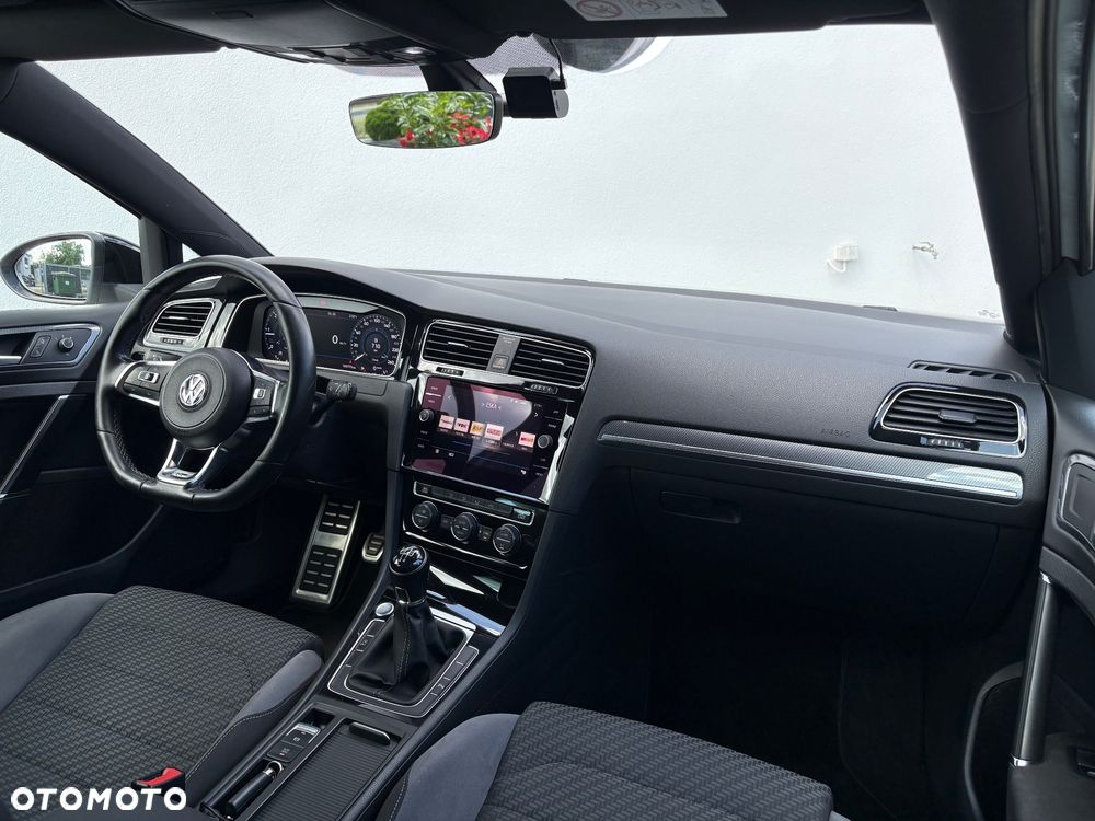 Volkswagen Golf VII 1.6 TDI BMT Highline - 9